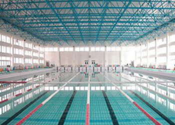 武汉长江大学游泳池